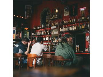 英國(guó)酒吧的禮儀revera推薦