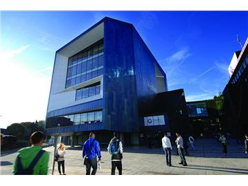 Buckinghamshire New University 新白金漢大學(xué)