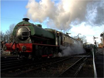 通勤族抱怨英國鐵路服務(wù)