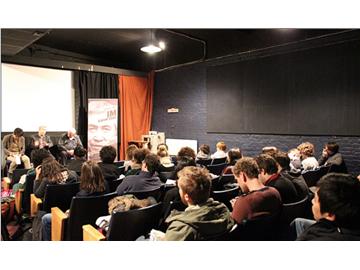 英國(guó)留學(xué)，怎么分場(chǎng)合穿衣服你知道嗎