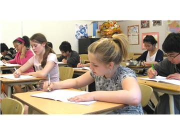 高三學(xué)生申請英國留學(xué)，有哪些途徑呢