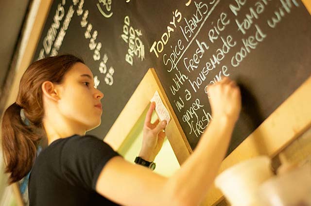 去英國留學到底有哪些考試要參加？--優(yōu)越留學老師經驗分享