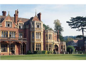 大專畢業(yè)出國留學，去英國可以讀碩士嗎