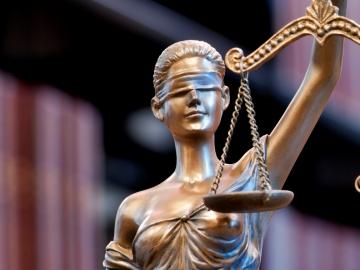 2017年英國(guó)大學(xué)法學(xué)申請(qǐng)要求，KCL熱門(mén)依舊--優(yōu)越留學(xué)Betty老師經(jīng)驗(yàn)分享