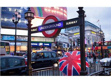 高二申請英國預(yù)科留學(xué)，公立預(yù)科還是集團(tuán)預(yù)科比較好