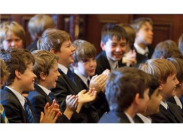 英國中學教育體系，16歲到英國申請什么課程