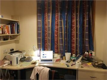 在英國留學(xué)，你準(zhǔn)備住宿還是租房？