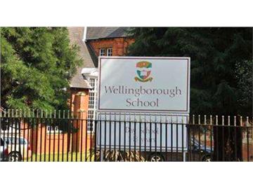 英國高中之威靈堡學(xué)校，英國古老的中學(xué)之一