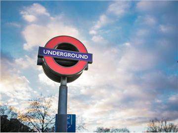 大二跨專業(yè)轉(zhuǎn)學(xué)英國(guó)，靠譜的轉(zhuǎn)學(xué)指南看這里？