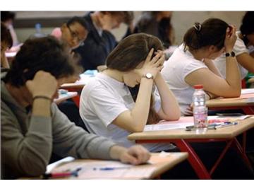 本科選擇考SAT還是ACT？