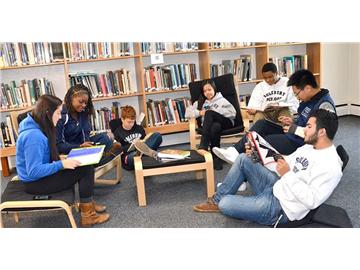 美國(guó)留學(xué)讀高中要多少錢，一共要讀幾年